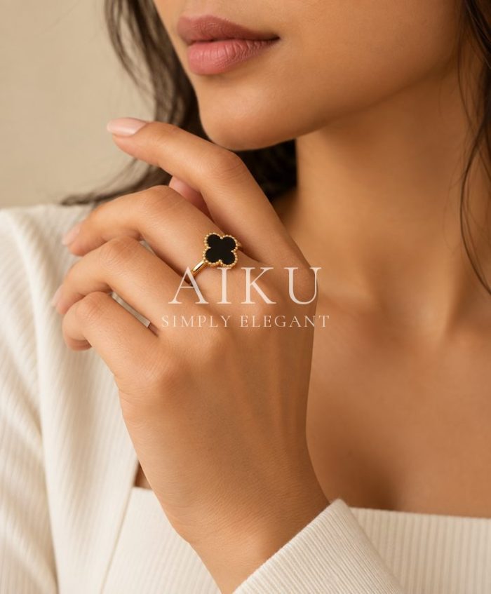 Onyx Clover Ring